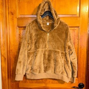 Old Navy Women’s Faux Fur Hoodie Size Lg-NWT